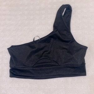 One shoulder crop top
